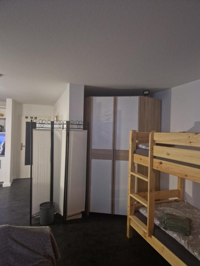 Souterrain-Wohnung Mit Kostenlosem Stellplatz Leipzig Ngoại thất bức ảnh