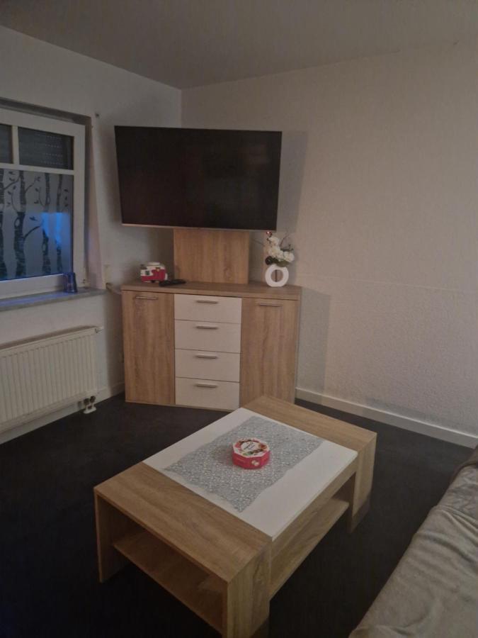 Souterrain-Wohnung Mit Kostenlosem Stellplatz Leipzig Ngoại thất bức ảnh